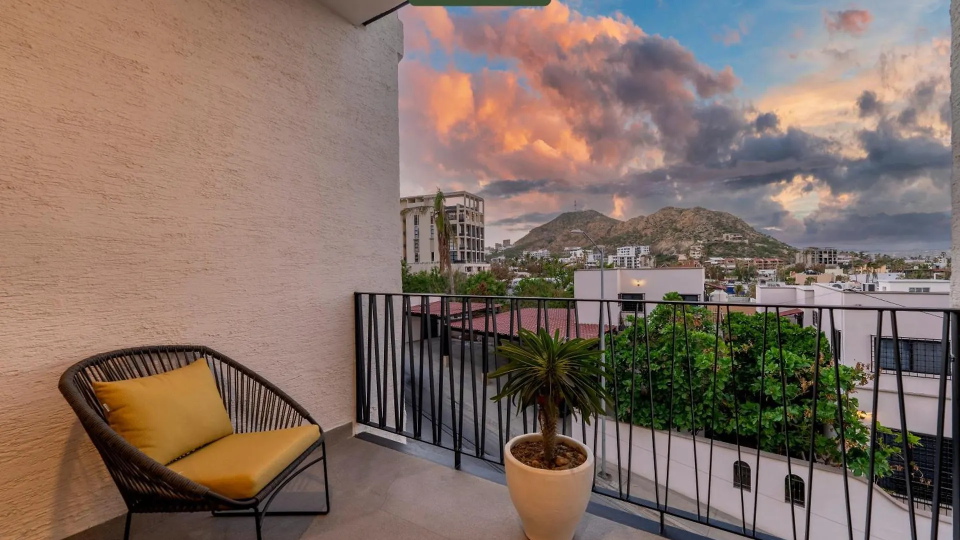 Condo Near Marina - Downtown - Pool - King Cabo San Lucas